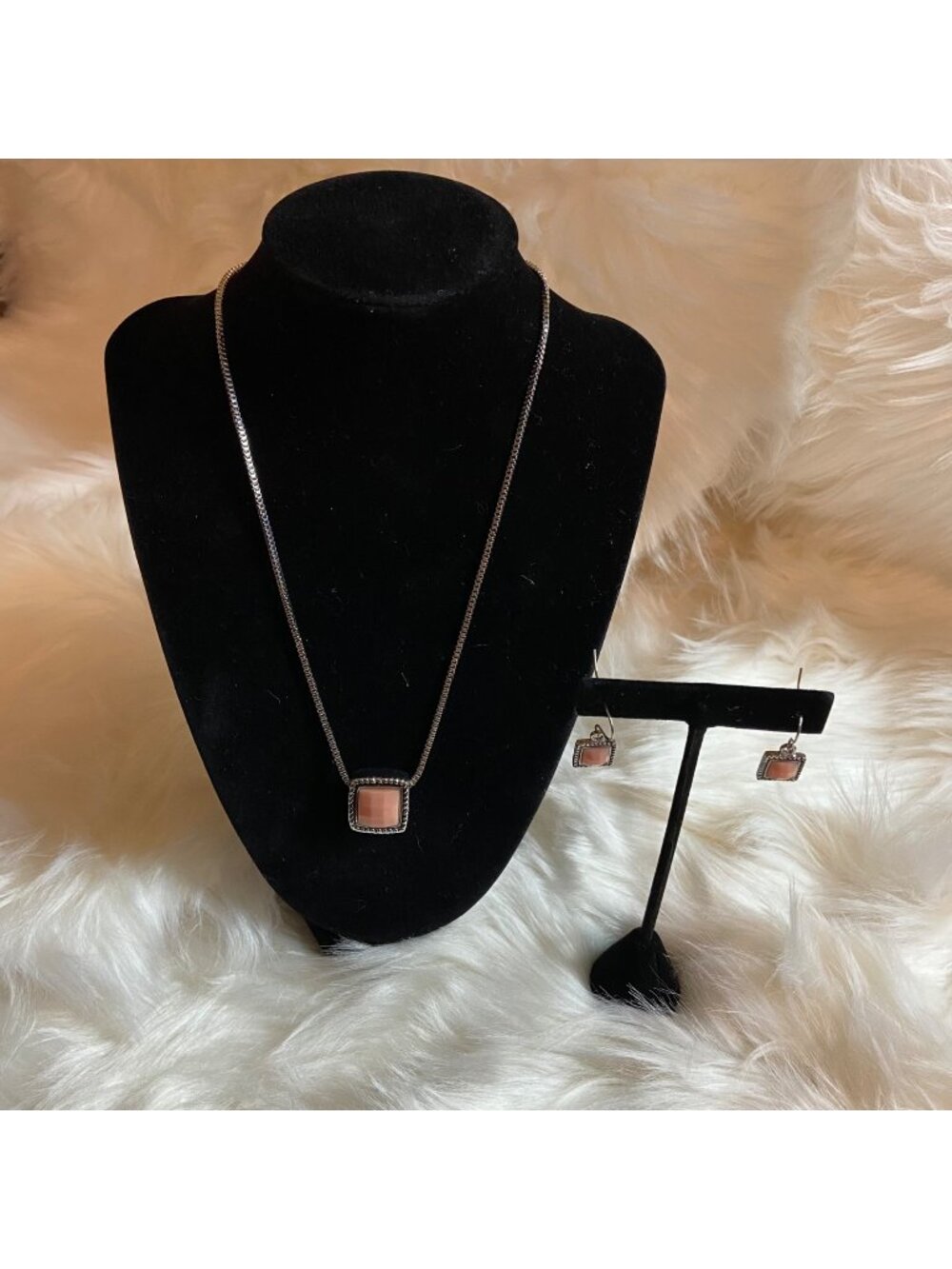 Pink Faceted Acrylic Necklace Earring Set Silver Tone Y2K Coquette Boho Vintage